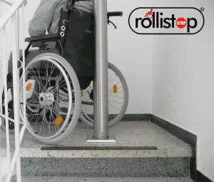 Treppenhaus Rolli von hinten