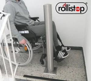 Treppenhaus Rolli von rechts